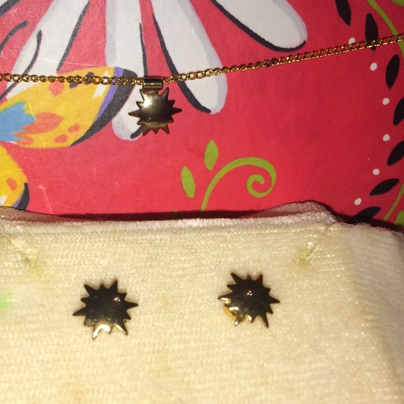 Real vintage jewelry - matching gold necklace and earrings - Picture 5 of 6